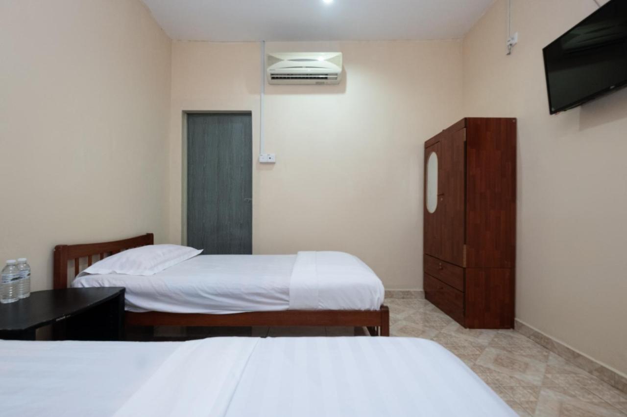 Spot On 89941 Rivermoon Hotel